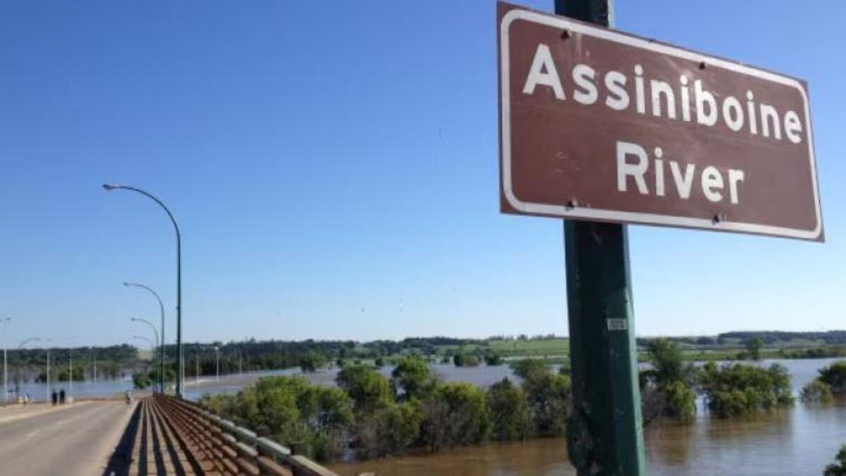 La rivière Assiniboine est écrite sur une plaque.
