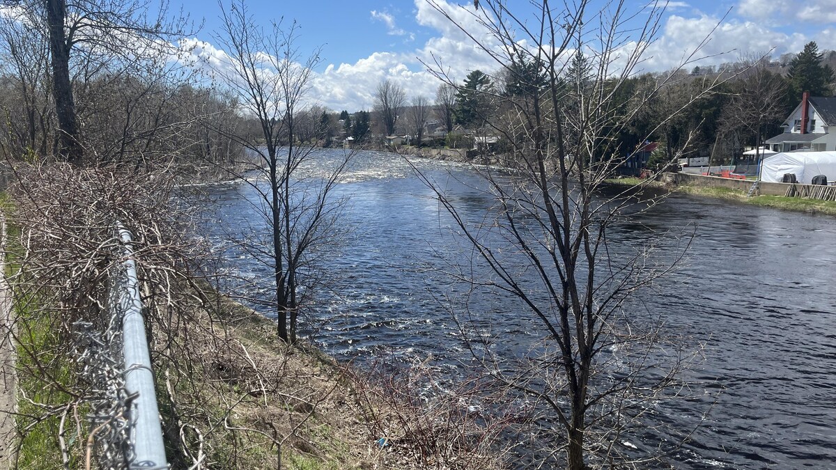 La rivière Sainte-Anne au printemps.