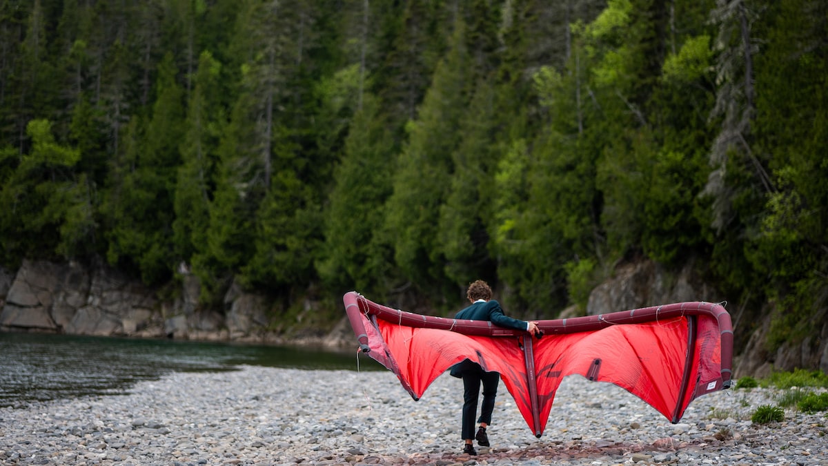 D’un crinqué à l’autre : Salem Grelon, kitesurfer de Grande-Rivière
