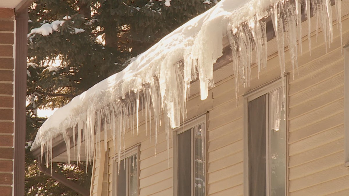 Avec la fonte de la glace prévue dans les prochains jours, les propriétaires de Calgary devraient prendre quelques précautions.