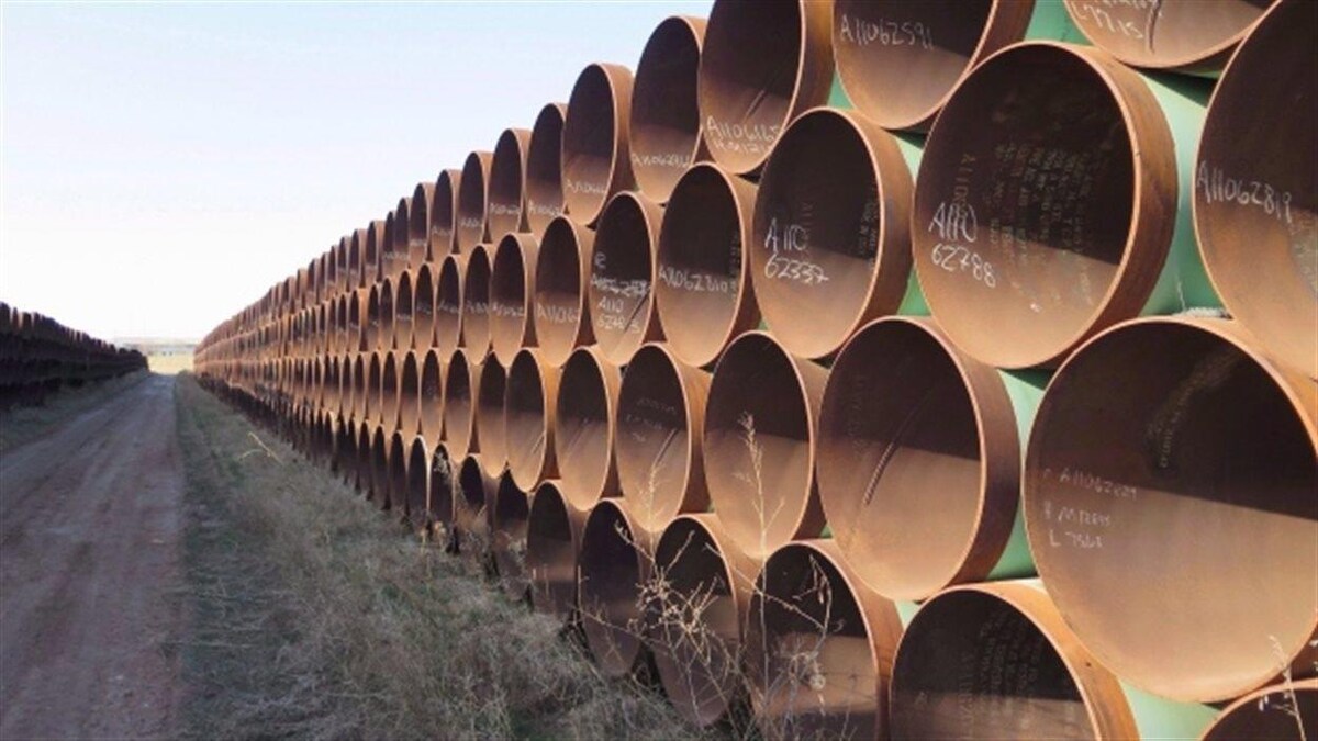Le projet de pipeline Keystone XL a été rejeté en novembre 2015 par le président des États-Unis de l'époque, Barack Obama.