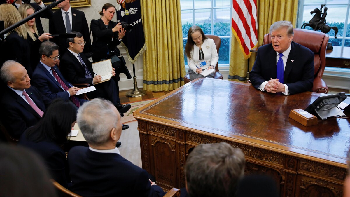 Le président Trump rencontre le vice-premier ministre chinois Liu He et des membres de sa délégation à la Maison-Blanche.
