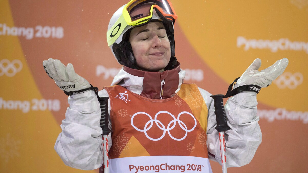 La Canadienne Andi Naude à l'épreuve des bosses aux Jeux olympiques de Pyeongchang, en Corée.