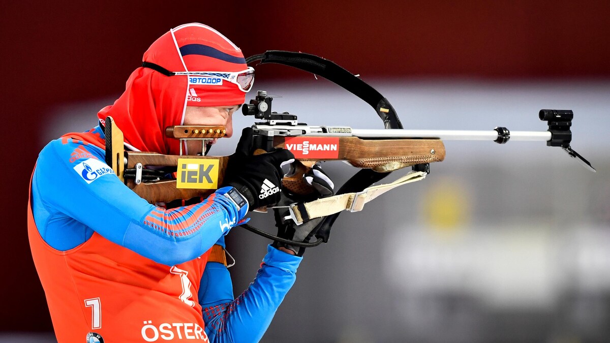 Le biathlète russe Anton Babikov, lors de l'épreuve de 12,5 km du championnat mondial à Ostersund, en Suède, le 4 décembre 2016