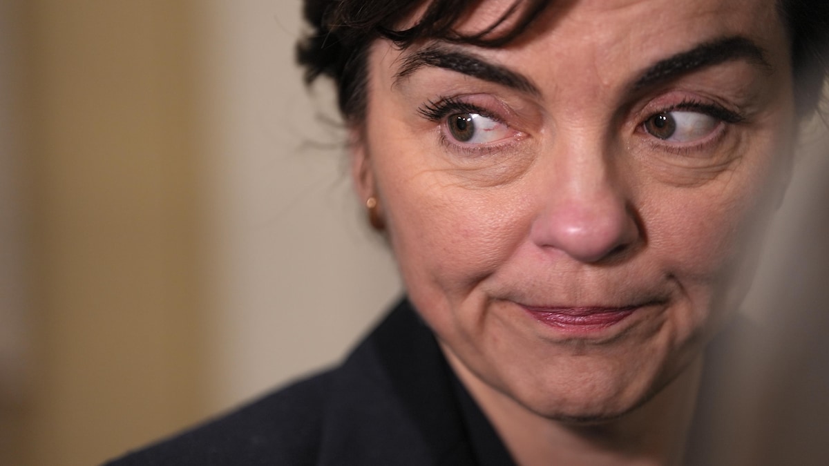 Est-ce que les politiciens et politiciennes devraient connaître toutes les données économiques par cœur?