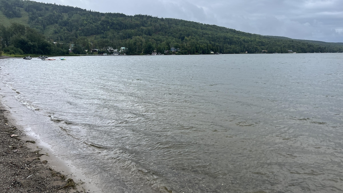 Recherche des sources de contaminants du lac Saint-Mathieu