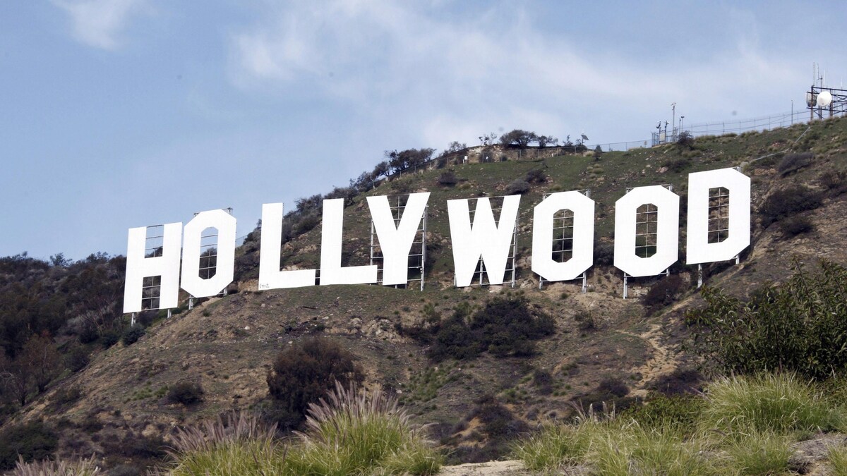 Photo des lettres emblématiques d'Hollywood en Californie