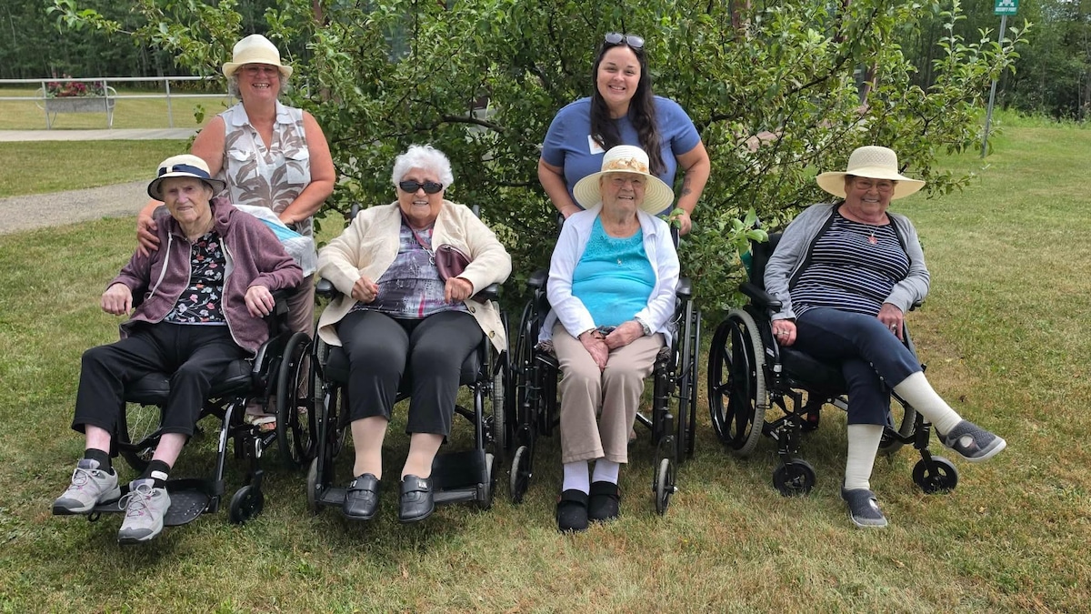 Cultiver le bonheur avec les résidents du CHSLD Mgr-Ross