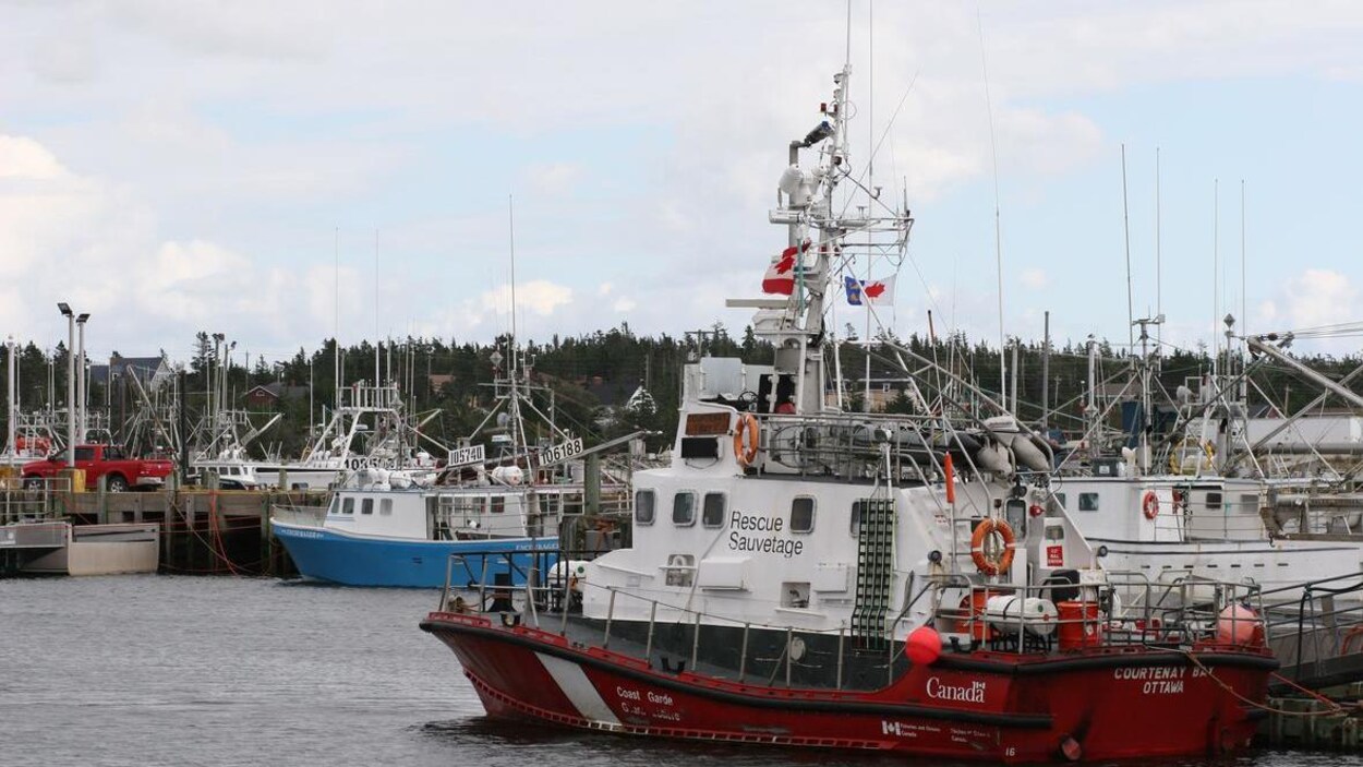 Wallpaper La Garde Cotiere Envoie Des Bateaux De Sauvetage Dans L Ouest Free