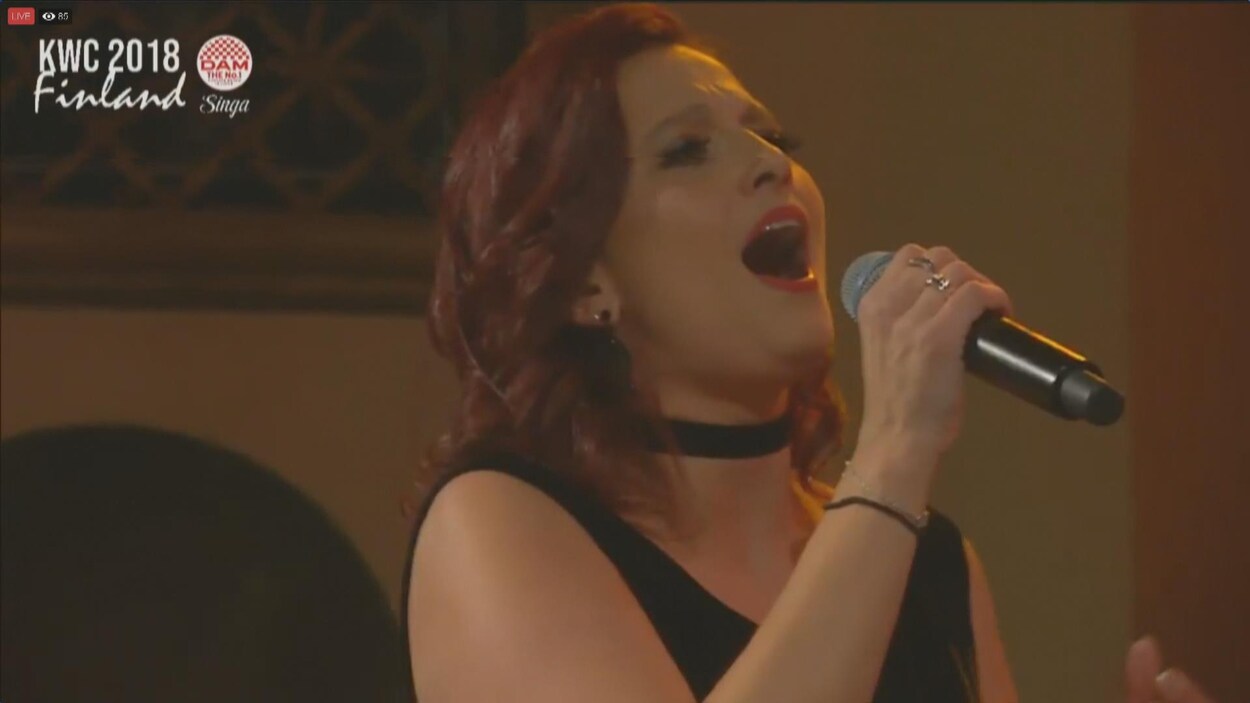 Des Canadiens Au Championnat Mondial De Karaoke En Finlande