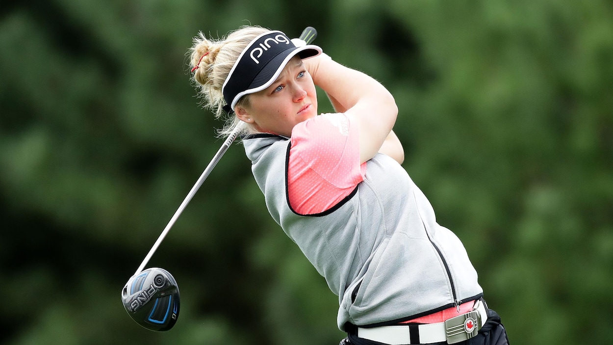 La Canadienne Brooke Henderson occupe le 27e rang, à égalité avec 12 autres golfeuses, après la première ronde du Championnat KEB Hana Bank, à Incheon, en Corée du Sud.
