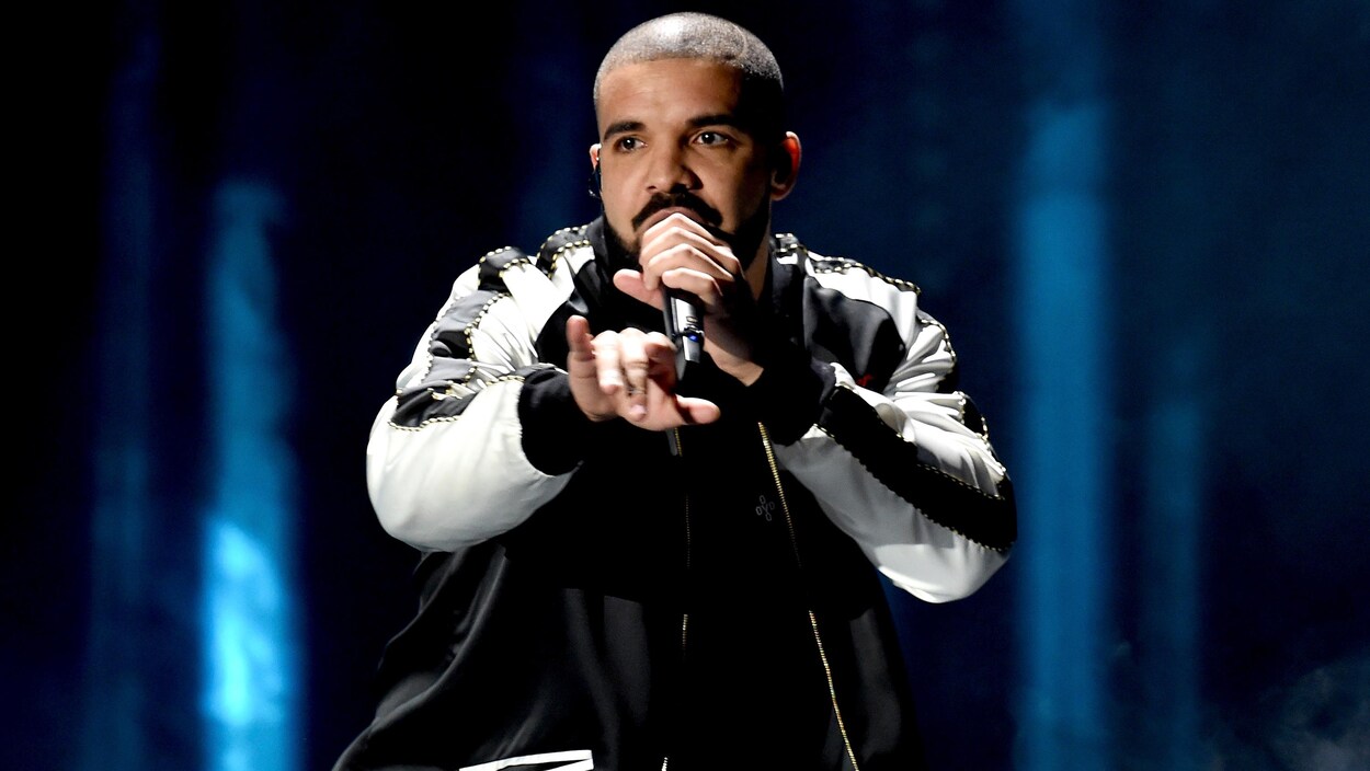 Le rappeur Aubrey Drake Graham en performance.
