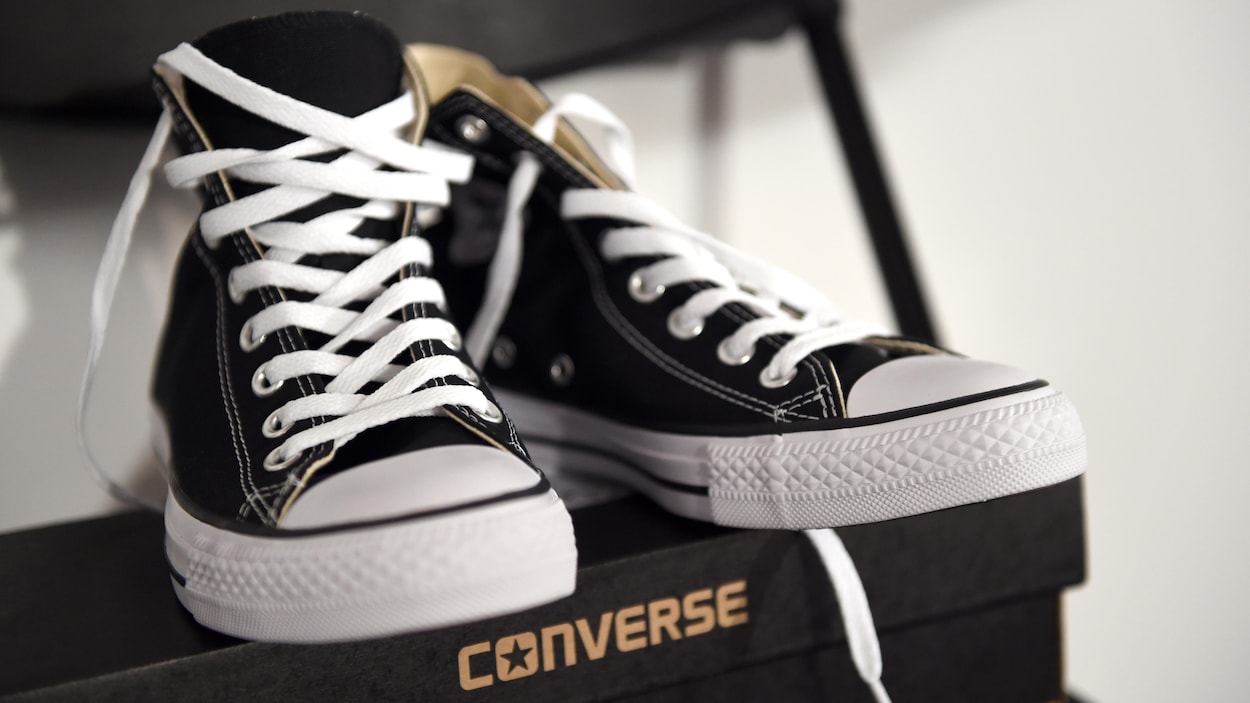 Converse s’excuse et retire une publicité jugée raciste