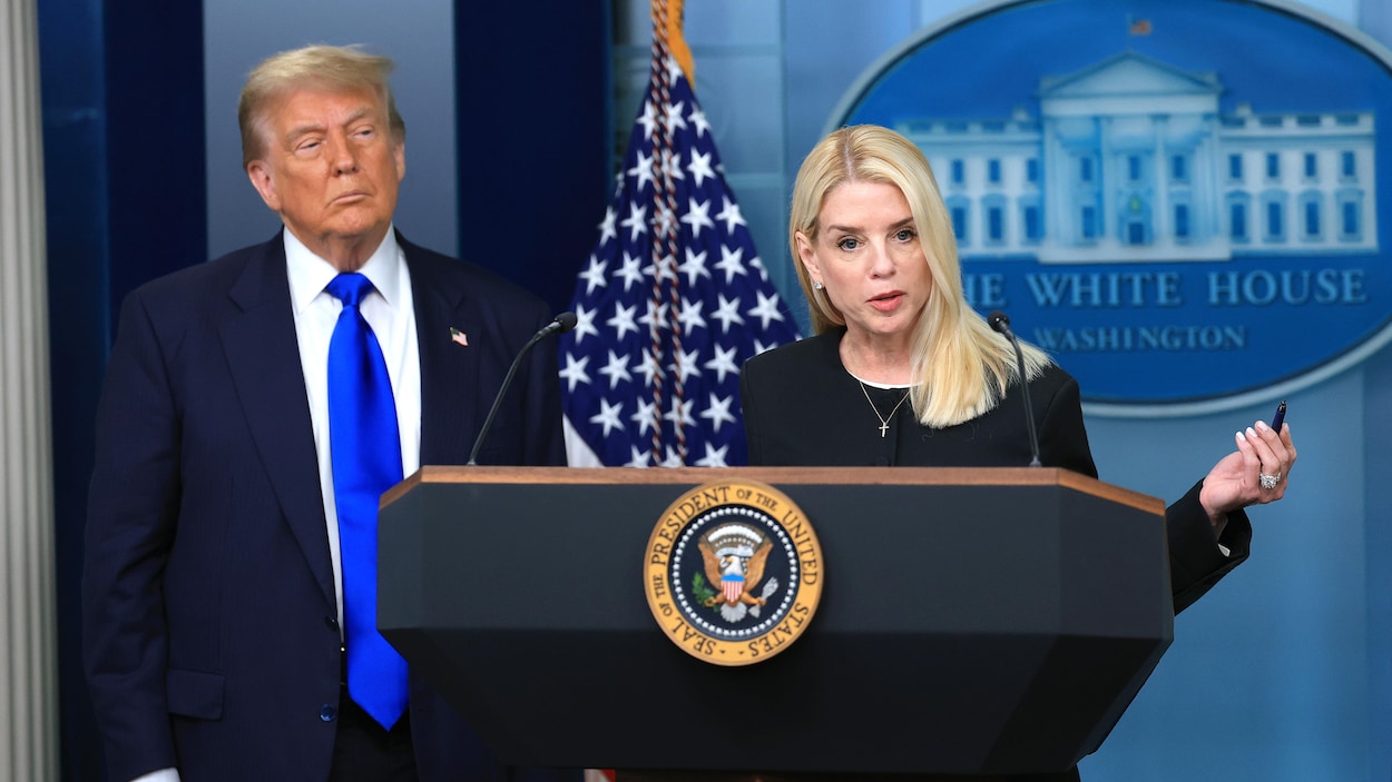 Donald Trump congédie la procureure générale Pam Bondi