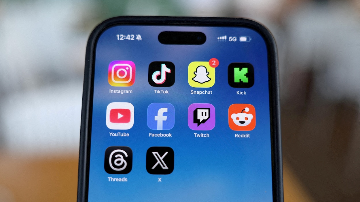 Interdiction des réseaux sociaux : des adolescents entre scepticisme et pragmatisme