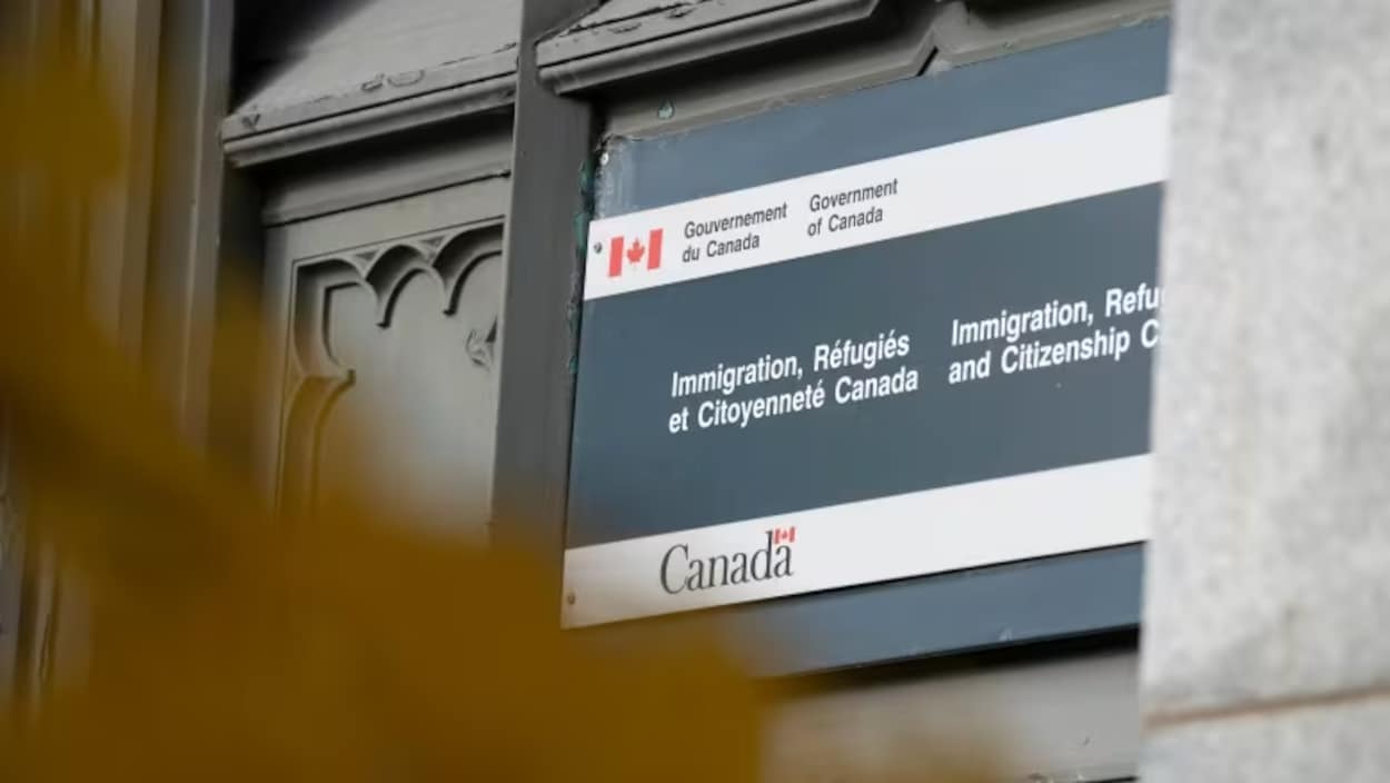 Des immigrants déplorent un manque d’humanité à Immigration Canada
