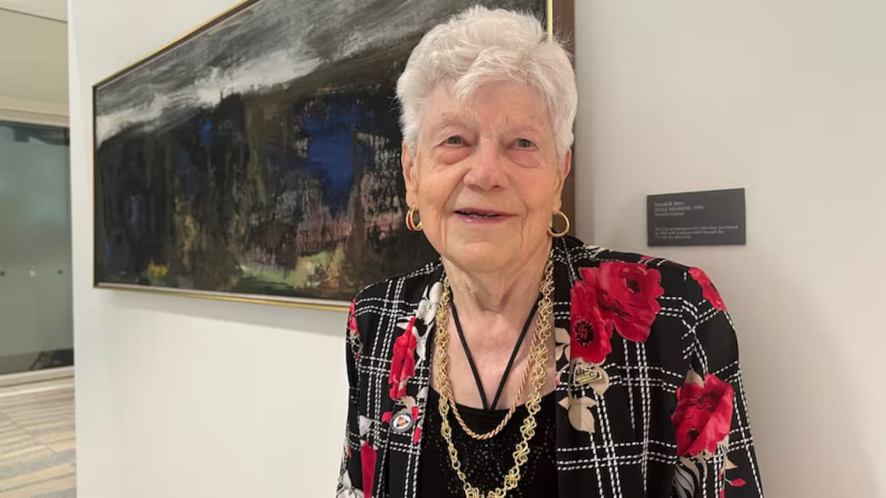 Edmonton tire son chapeau à une nonagénaire qui a consacré 65 ans de sa vie au bénévolat