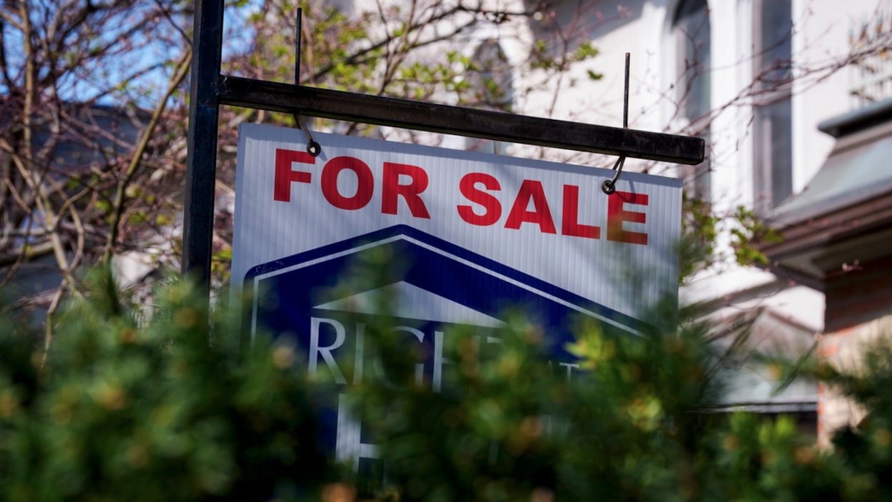 Le prix des propriétés continue de baisser dans le Grand Toronto