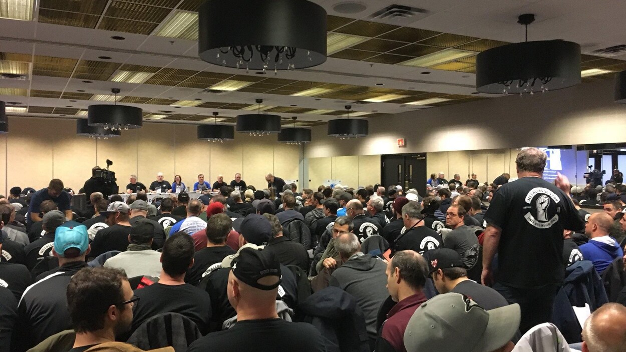 Le vote commence pour les travailleurs de l'Aluminerie de Bécancour inc. (ABI). Le vote commence pour les travailleurs de l'Aluminerie de Bécancour inc. (ABI).