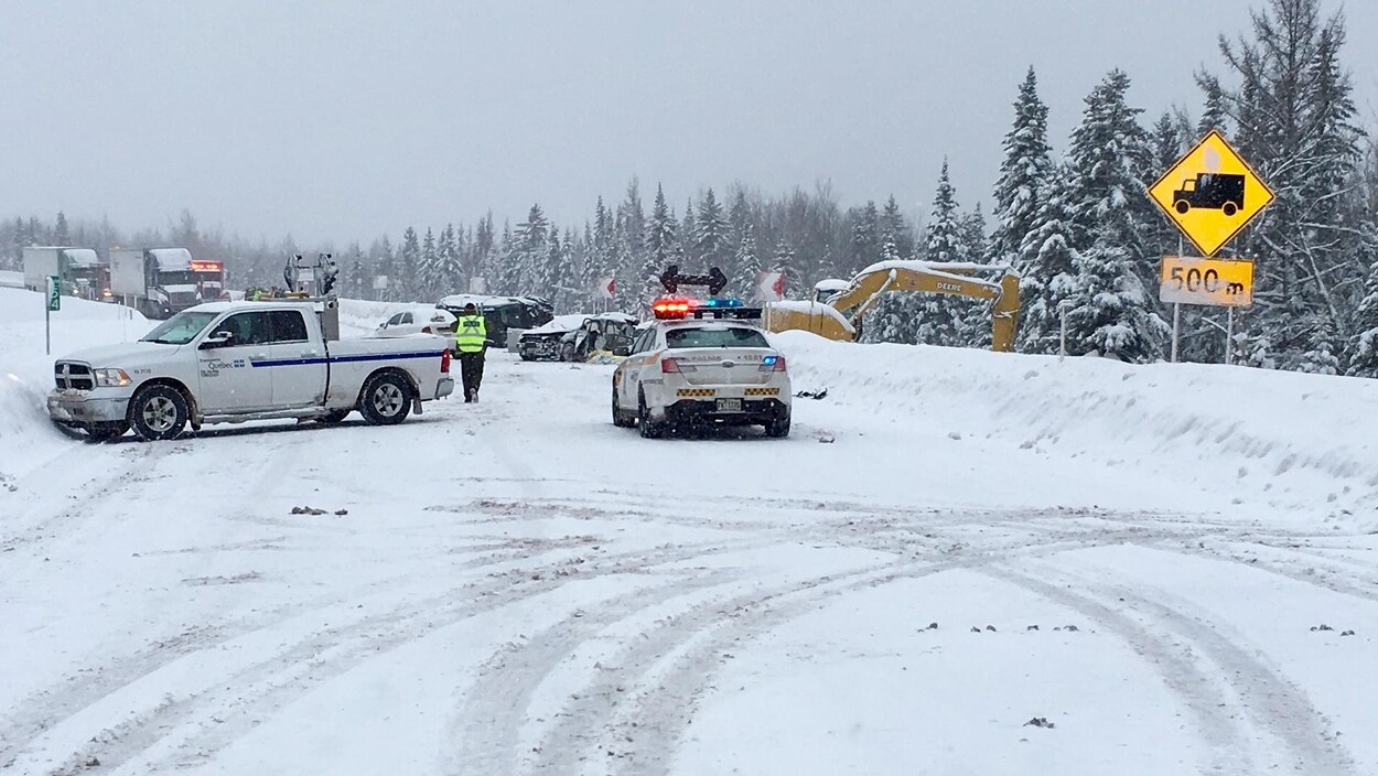 Les véhicules accidentés sur la route 185 Les véhicules accidentés sur la route 185