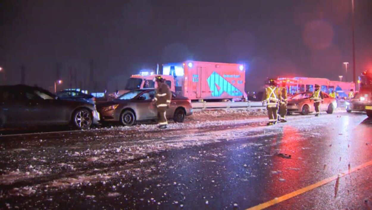 Collision sur l'autoroute 427