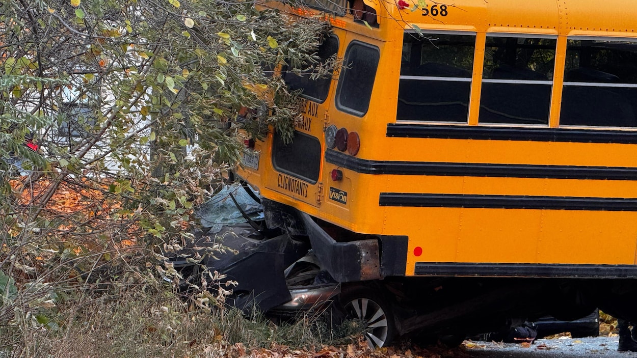 Bus accident: the two people taken to the hospital are fine, according to the Seminar