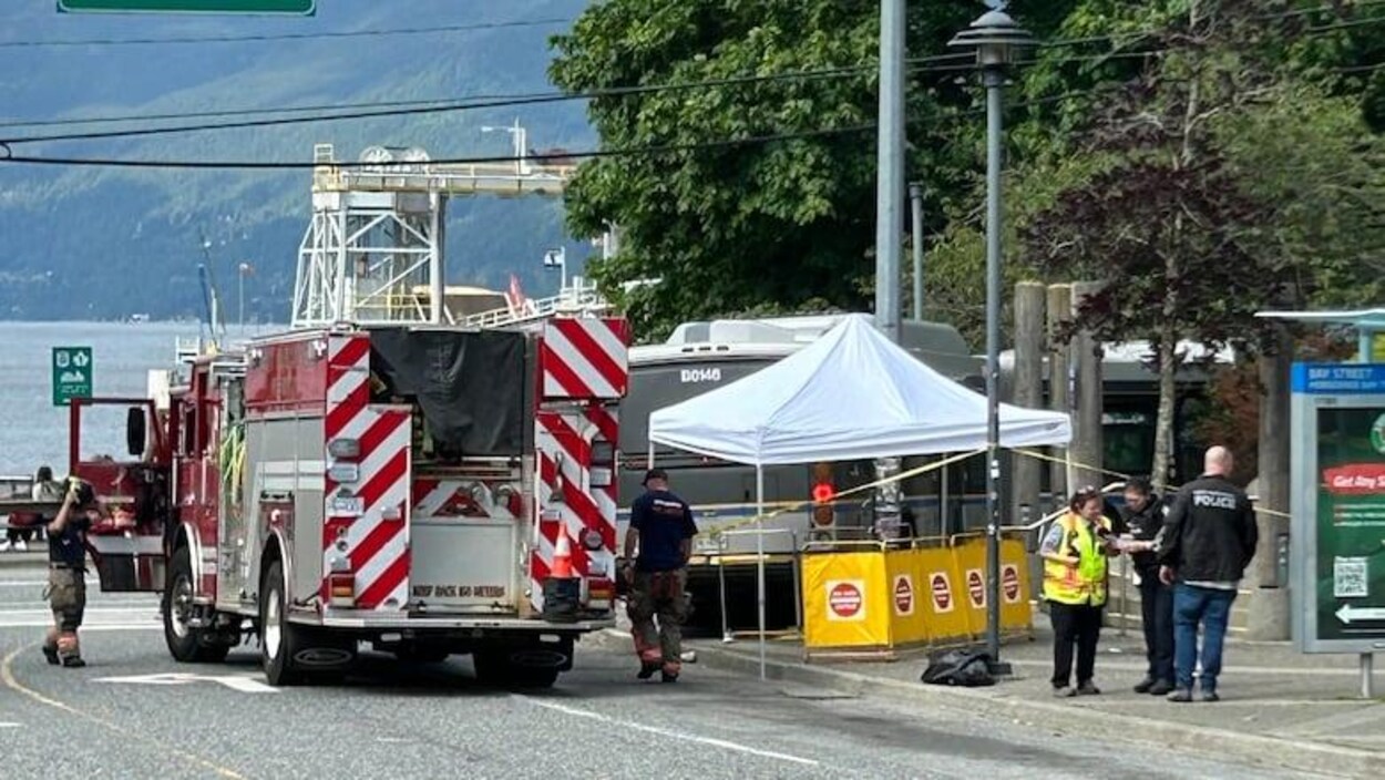 Une collision avec un autobus fait un mort près du terminal de Horseshoe Bay