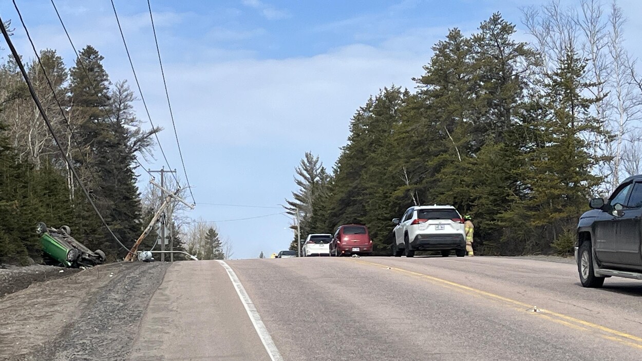 Un poteau sectionné lors d’une sortie de route à Shipshaw