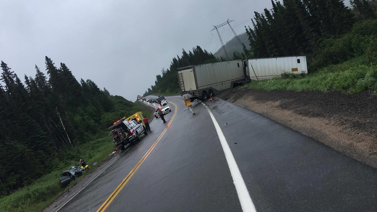 Un accident fait un blessé grave sur la route 169 | Radio-Canada.ca