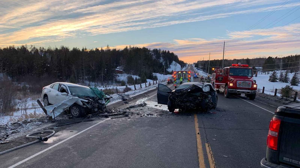 La Ppo Enquête Sur Un Accident Mortel Sur La Route 17 Radio Canadaca 8185