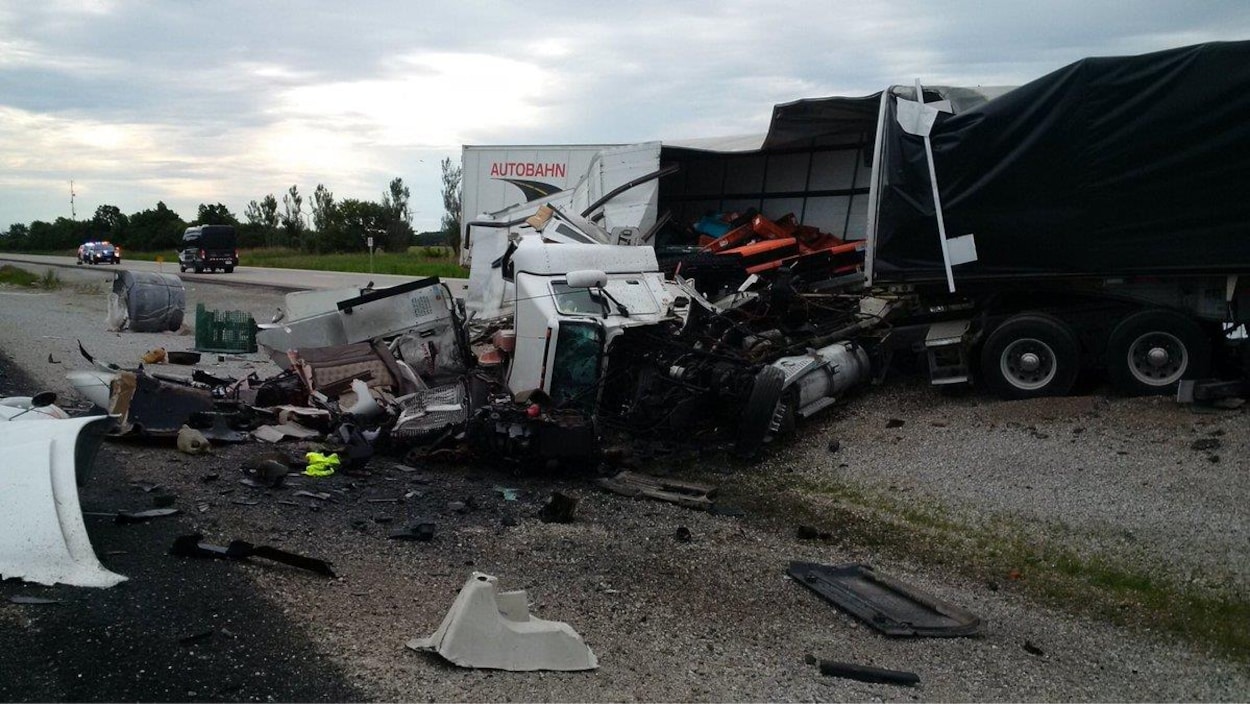 Une scène d'accident de la route.