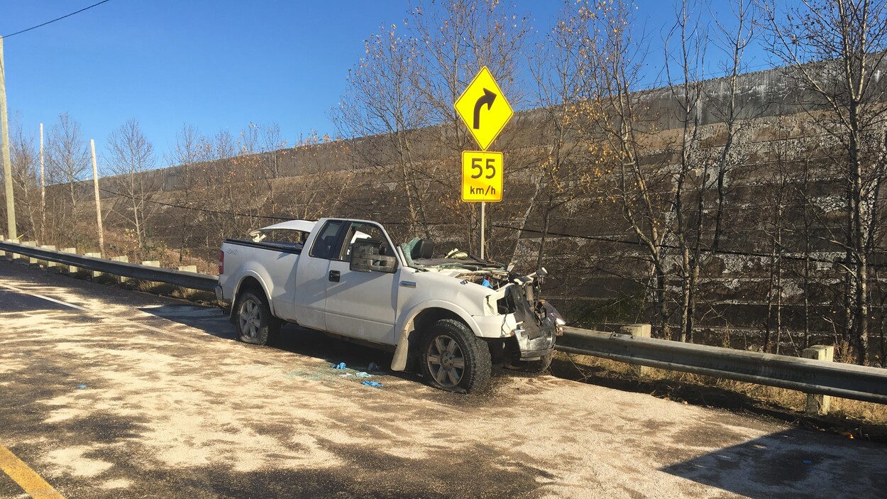 Saguenay un accident fait un blessé grave sur la route SaintLéonard