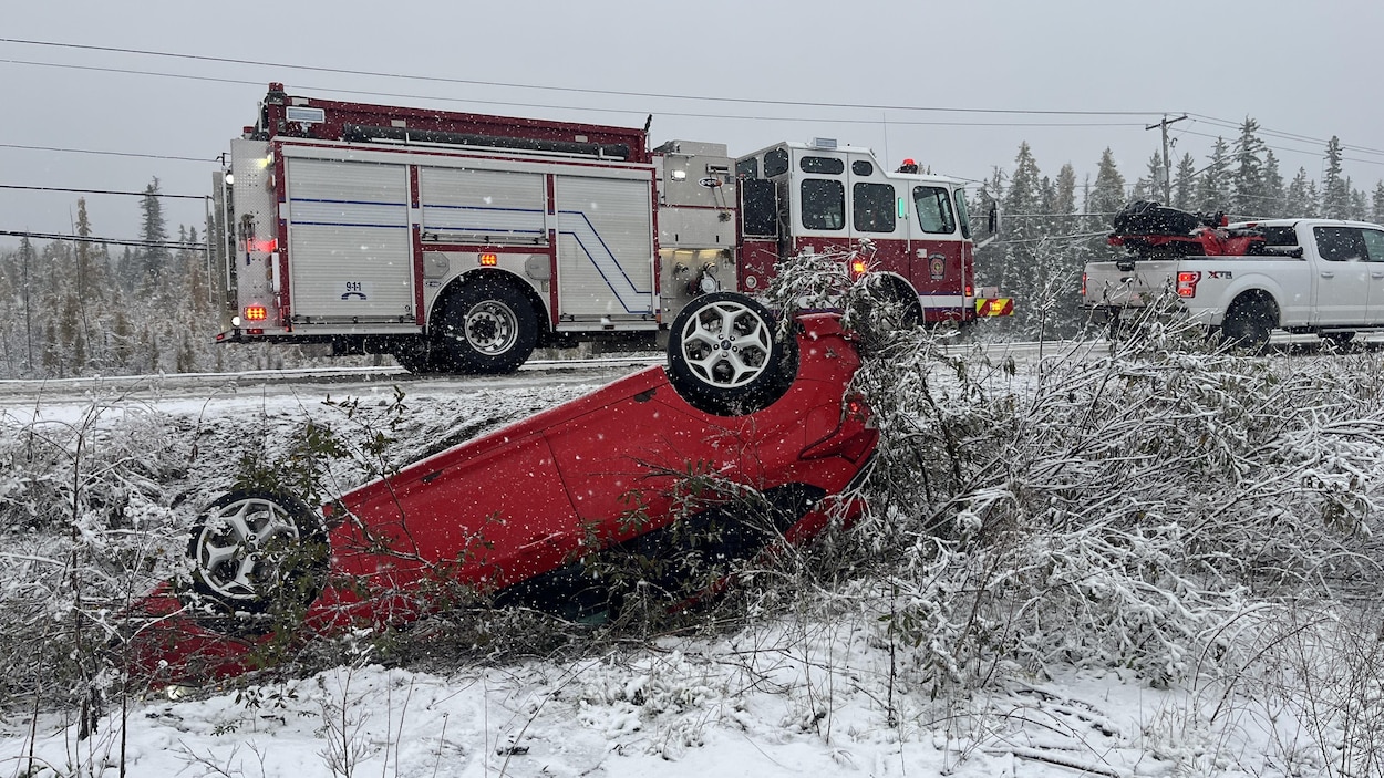 La première neige provoque des sorties de route dans la région