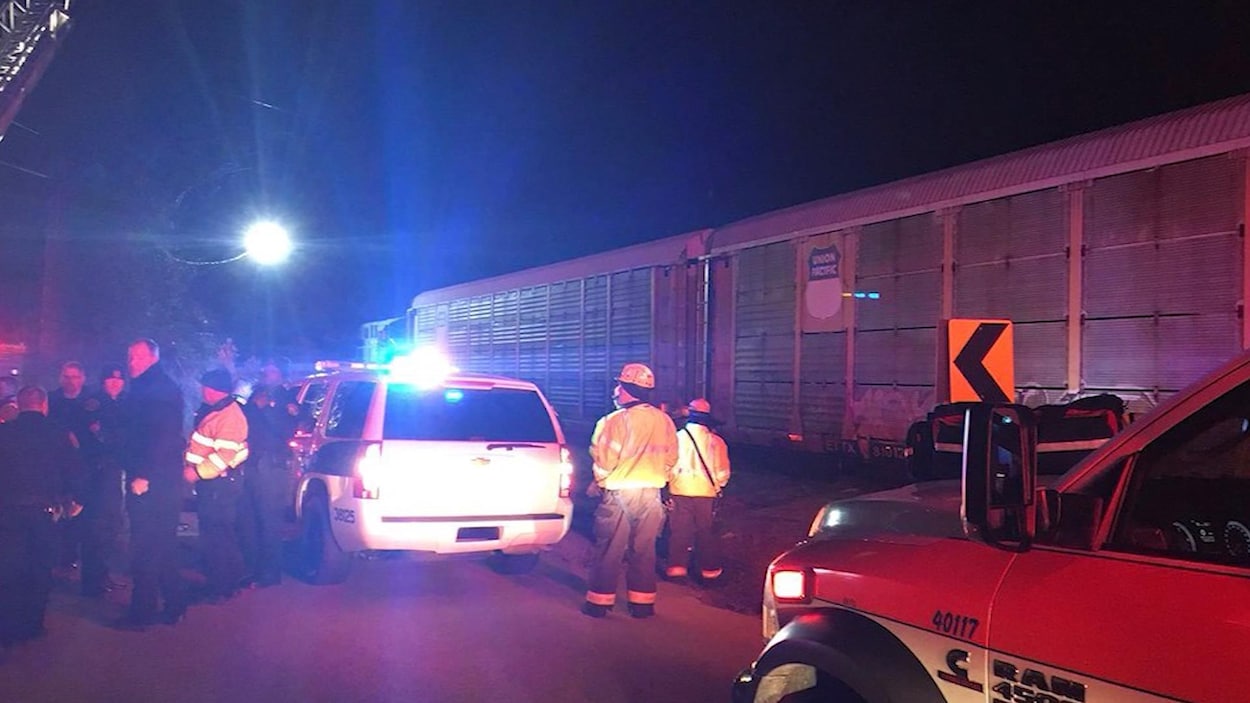 2 morts et 70 blessés dans une collision ferroviaire — Etats-Unis 2 morts et 70 blessés dans une collision ferroviaire — Etats-Unis