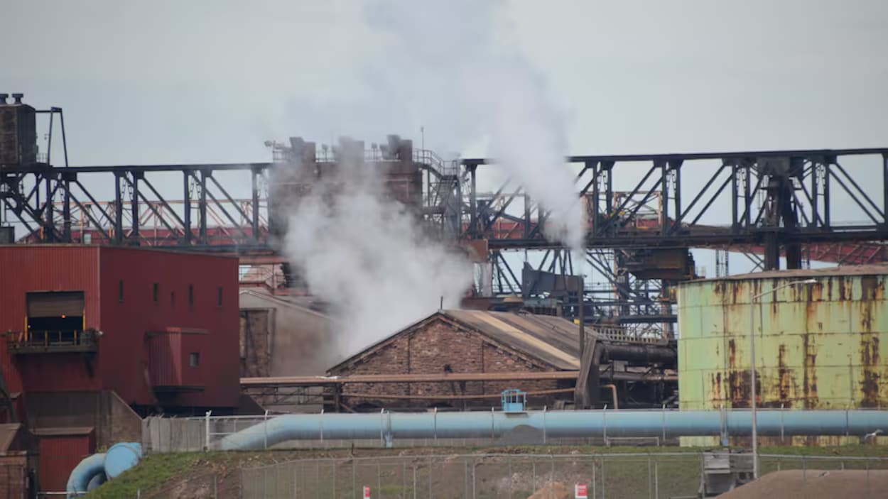 Hanwha Ocean promet des centaines d’emplois pour assurer l’avenir d’Algoma Steel