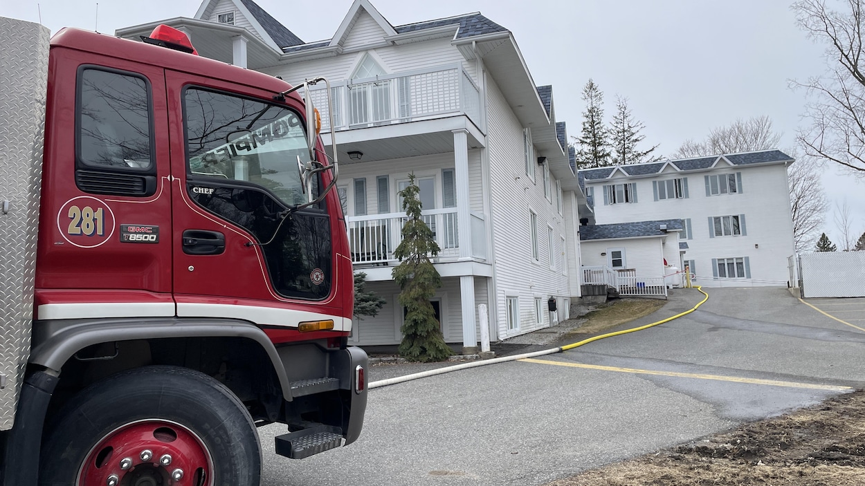 Un incendie force l’évacuation des résidents d’une RPA à Acton Vale