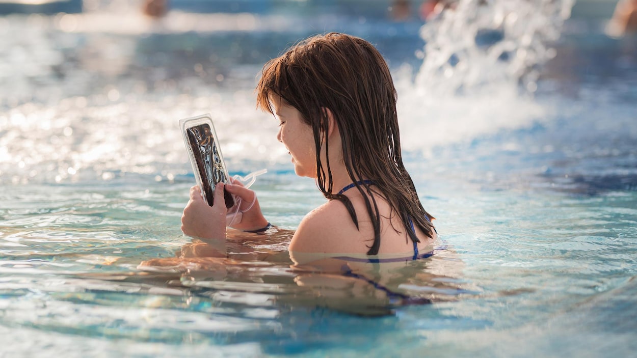 Ados et Écrans en Été: 5 Astuces Simples pour une Déconnexion Réussie