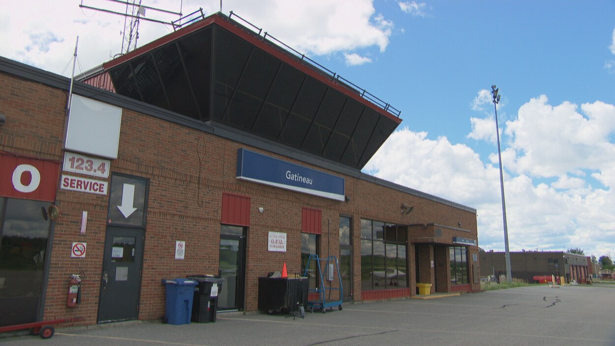 La bâtiment principal de l'aéroport de Gatineau.