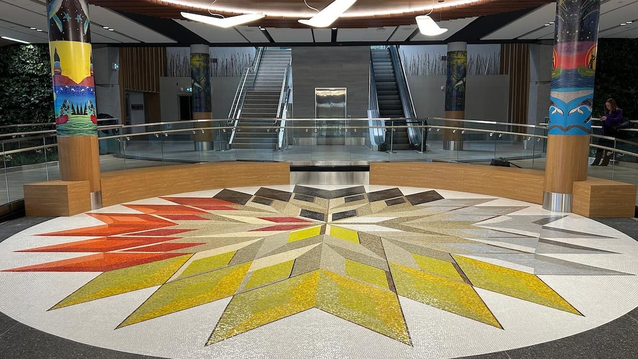 Un nouveau décor d’inspiration autochtone accueille les vols internationaux à Halifax