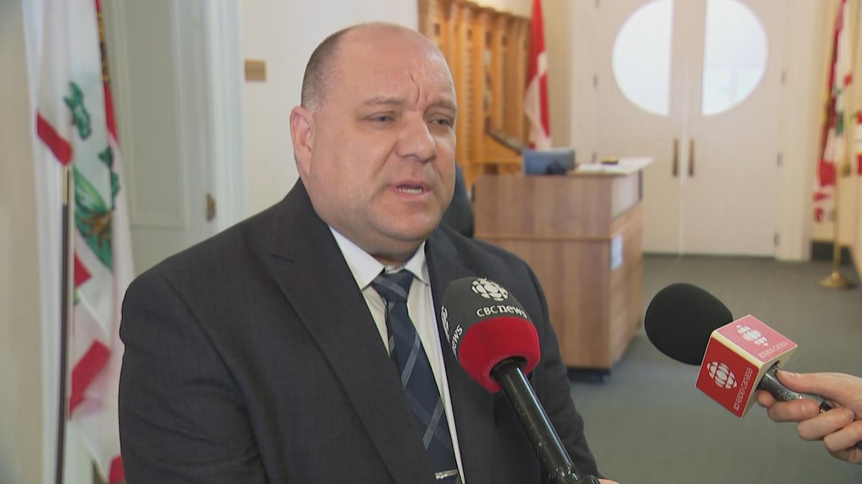 L’ancien ministre Gilles Arsenault fait l’objet d’une enquête de la GRC