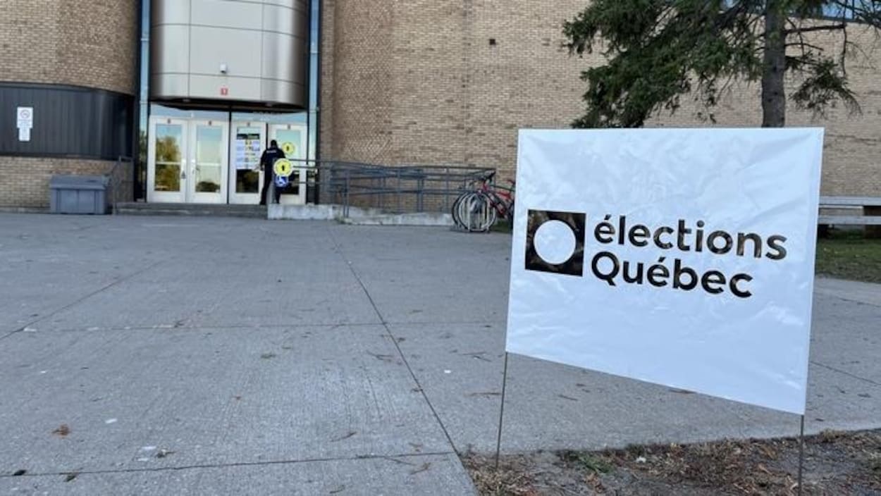Élections québécoises : les enjeux qui touchent les jeunes et les aînés