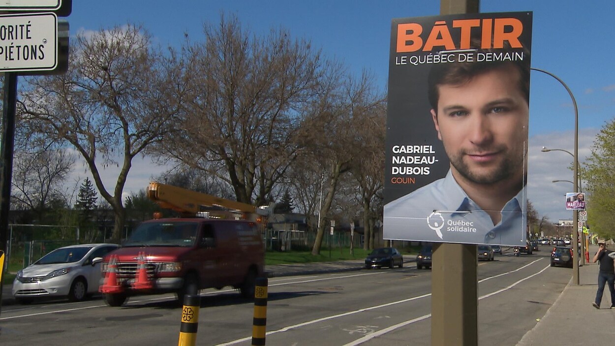 Affiche de Gabriel Nadeau-Dubois, candidat de Québec solidaire dans Gouin