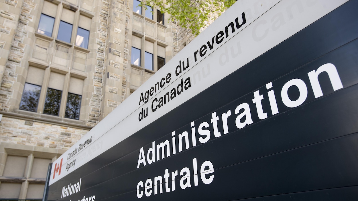 Un courtier interpellé pour fraude de 500 M$ échappe à la justice