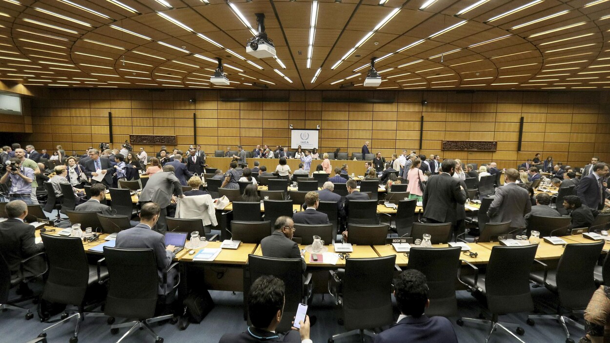 Vue générale de l'assemblée.
