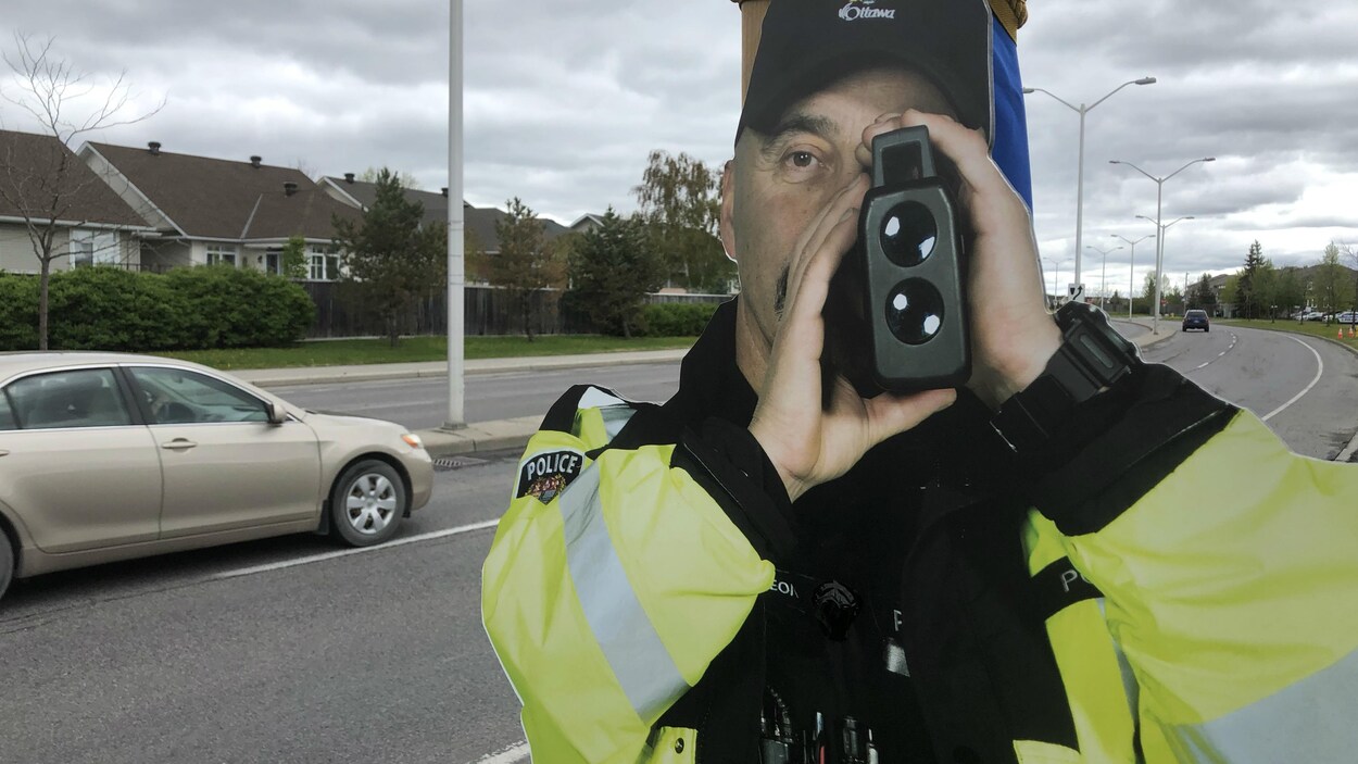 Un agent épouvantail mis en place à Ottawa.