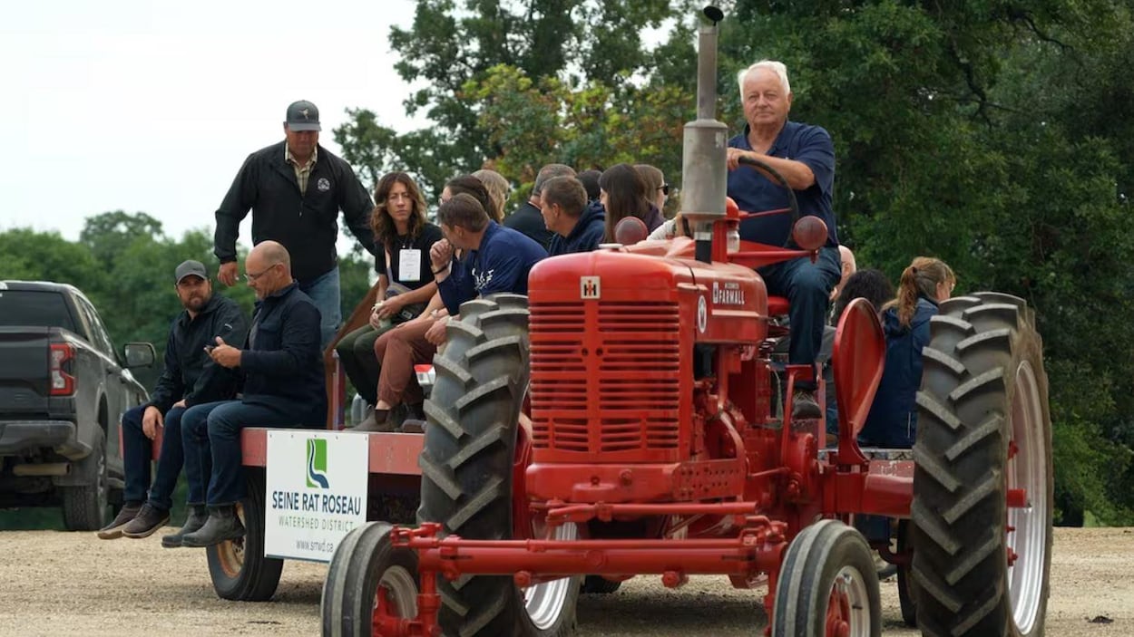 Face aux crises climatiques, des agriculteurs manitobains misent sur la nature