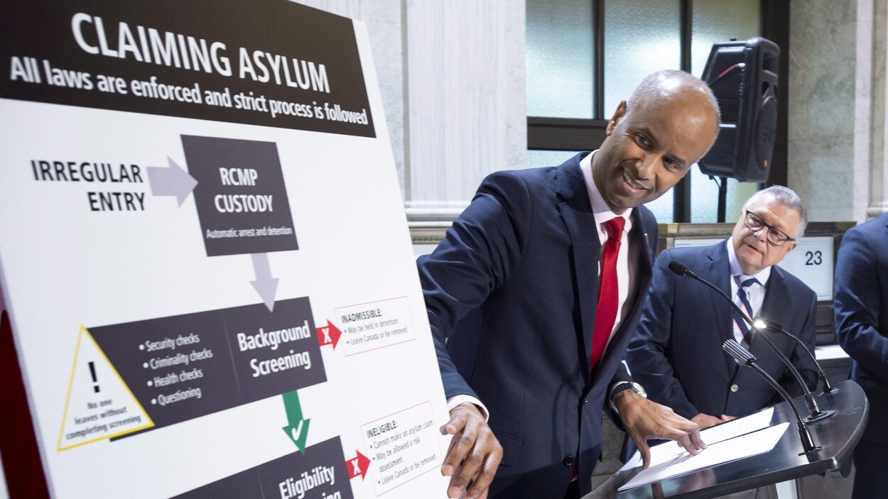 Le ministre de l'immigration Ahmed Hussen