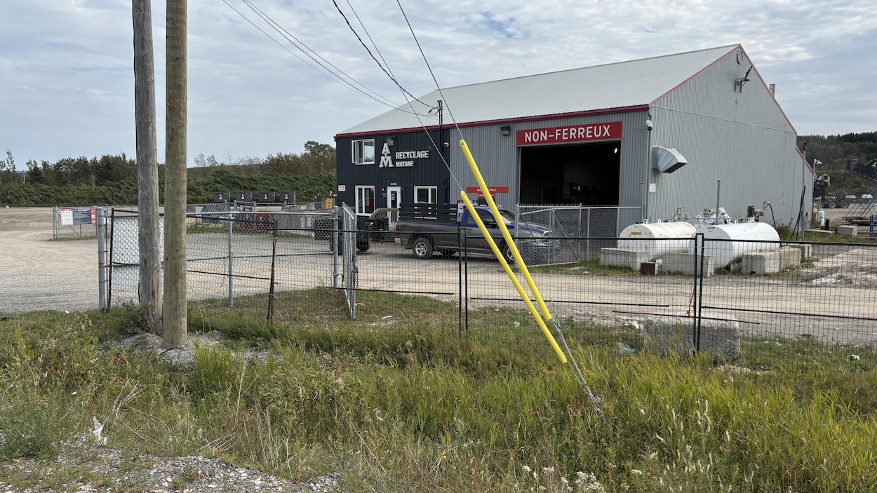 Le ministère de l’Environnement serre la vis à AIM Recyclage Matane