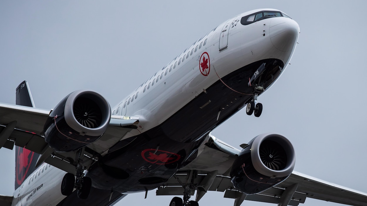 Un avion 737 MAX d'Air Canada.