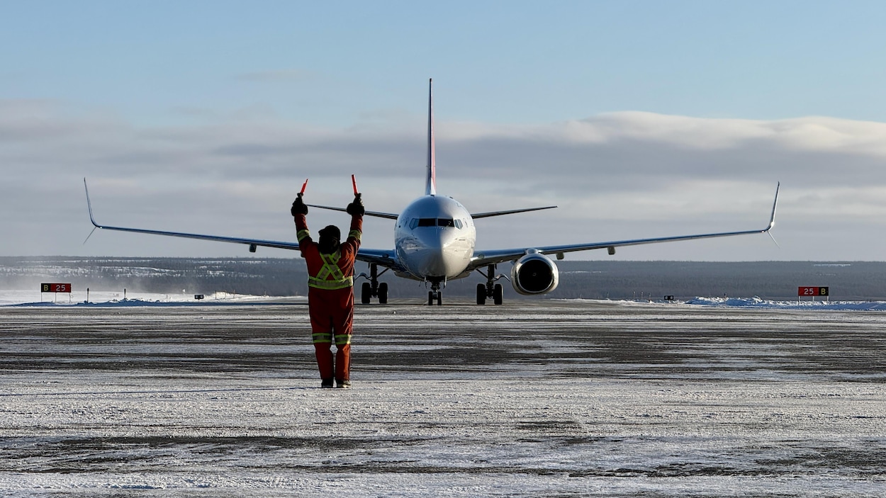 Ravitailler le Nord grâce aux avions « combi » : le défi réussi d’Air Inuit